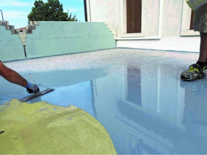 membrana poliuretanica Purtop Easy è utile per impermeabilizzare balconi, terrazzi e coperture